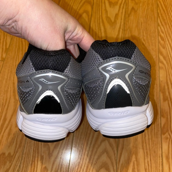 NEW MENS SAYCONY INFINITY 4 SNEAKERS SIZE 11 - Picture 5 of 6